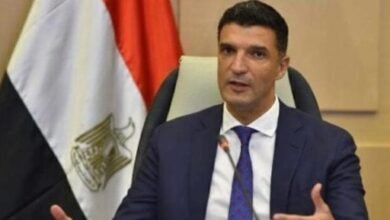 استجابة إنسانية بامتياز.. كيف حول وزير الصناعة استغاثة شاب إلى مشروع؟