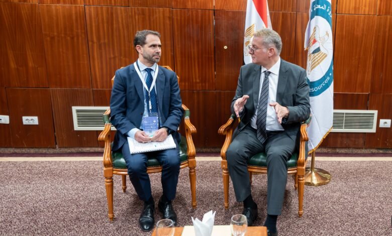 وزير البترول  يبحث مع «توتال إنرجيز» الفرنسية تسريع تنفيذ مشروع ربط الغاز القبرصي بالبنية التحتية المصرية وفرص