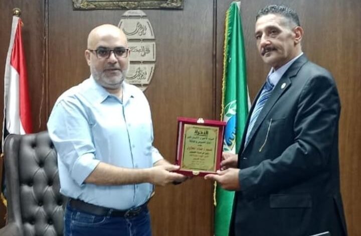 درع الأحرار الاشتراكيين لرئيس حى الخصوص