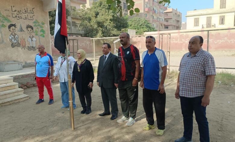 مدير تعليم بني سويف يفتش دفاتر التقييم والفصول والملاعب